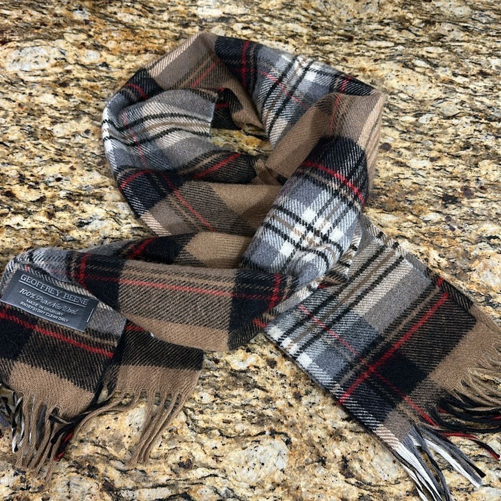 Geoffrey Beene Plaid Pure New Wool Scarf With Fringe